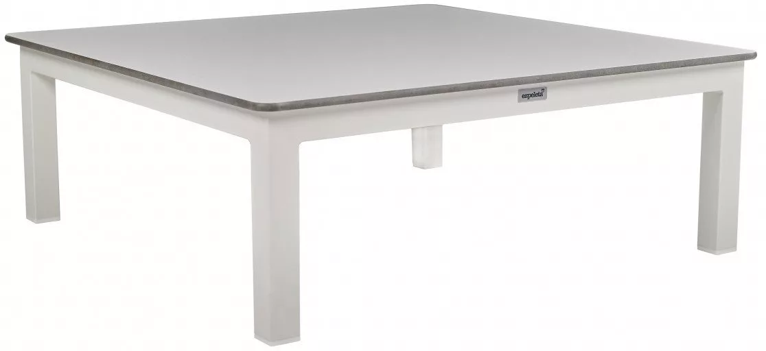 Table d'appoint Marine en aluminium au design contemporain par Ezpeleta