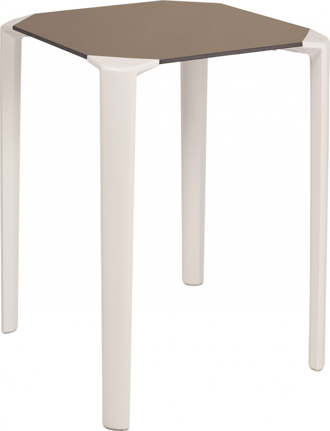Table One square en polypropylène au design contemporain par Ezpeleta Table One square en polypropylène au design contemporain par Ezpeleta