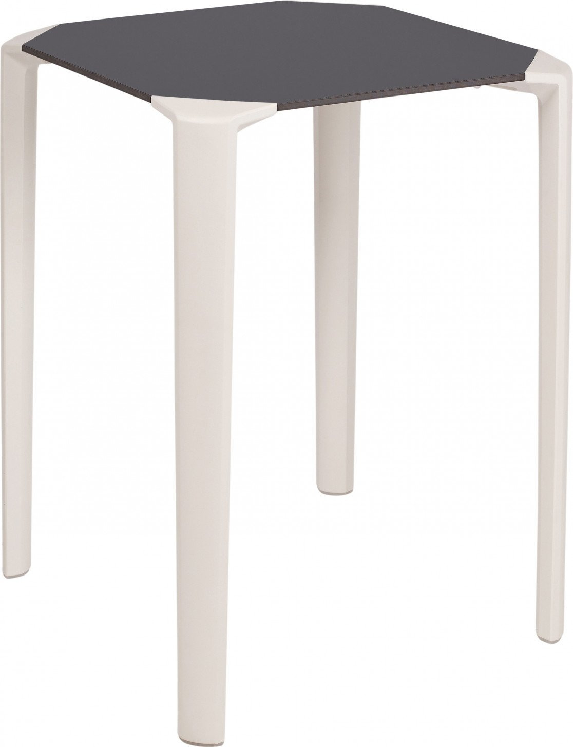 Table One square en polypropylène au design contemporain par Ezpeleta Table One square en polypropylène au design contemporain par Ezpeleta