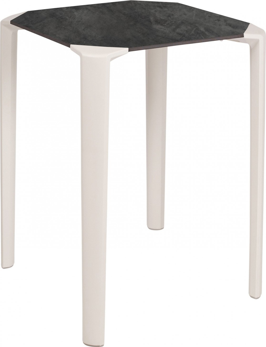 Table One square en polypropylène au design contemporain par Ezpeleta Table One square en polypropylène au design contemporain par Ezpeleta