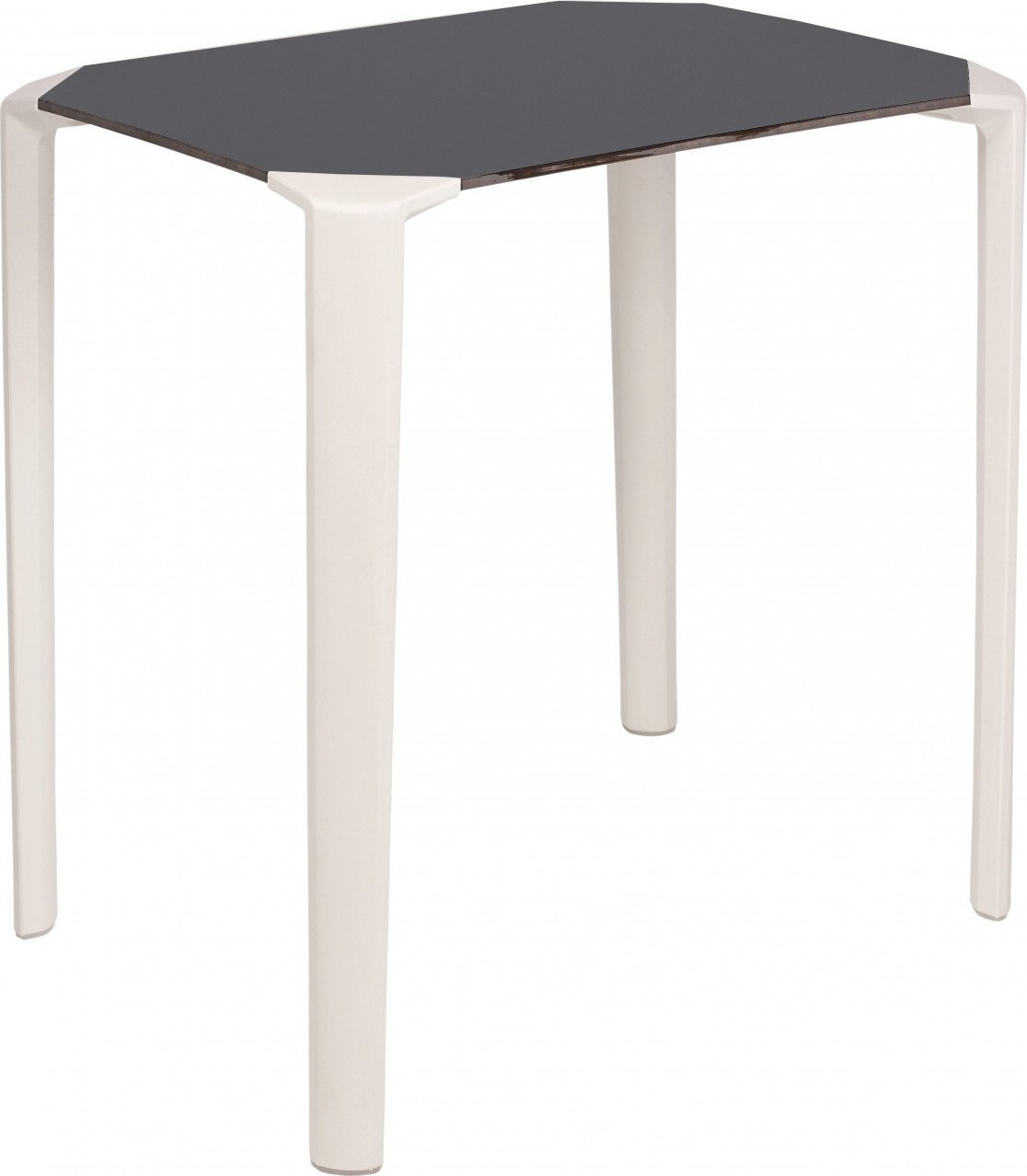 Table One square en polypropylène au design contemporain par Ezpeleta Table One square en polypropylène au design contemporain par Ezpeleta