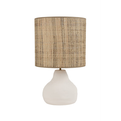 Lampe a poser Portinatx en céramique et abat-jour en bana et raphia par Market Set Lampe a poser Portinatx en céramique et abat-jour en bana et raphia par Market Set