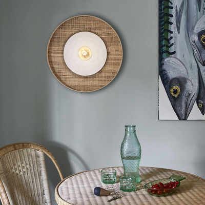 Applique murale Portinatx en céramique et bana raphia par Market Set Applique murale Portinatx en céramique et bana raphia par Market Set
