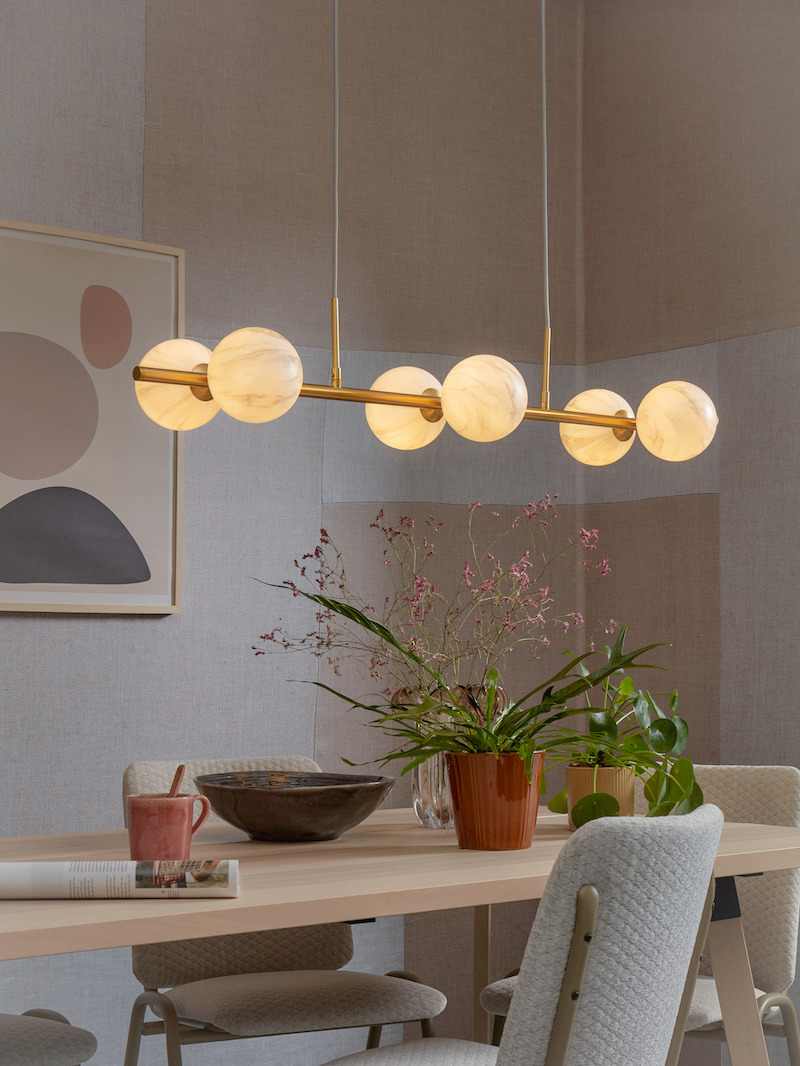 Suspension Carrara en verre et métal au design chic par It's About Romi Suspension Carrara en verre et métal au design chic par It's About Romi