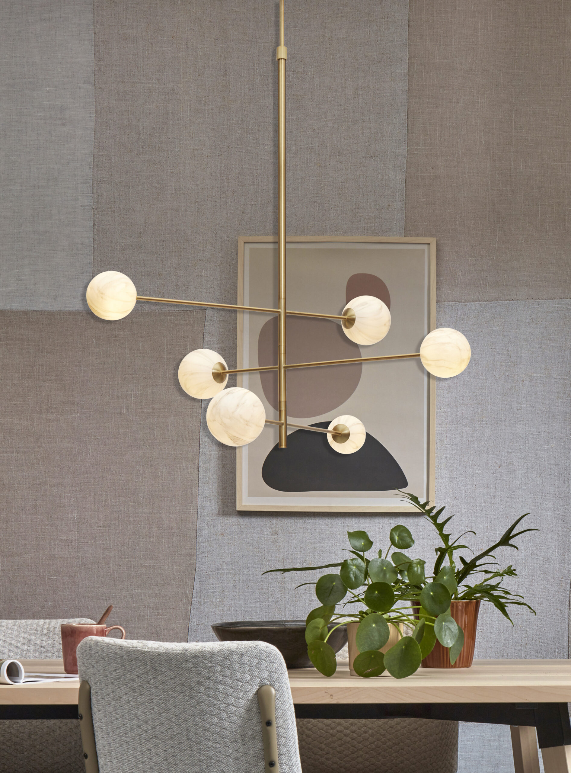 Suspension Carrara avec 3 bras en verre et métal au design chic par It's About Romi Suspension Carrara avec 3 bras en verre et métal au design chic par It's About Romi
