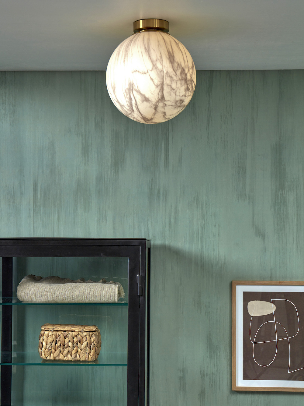 Plafonnier Carrara en verre et métal au design chic par It's About Romi Plafonnier Carrara en verre et métal au design chic par It's About Romi