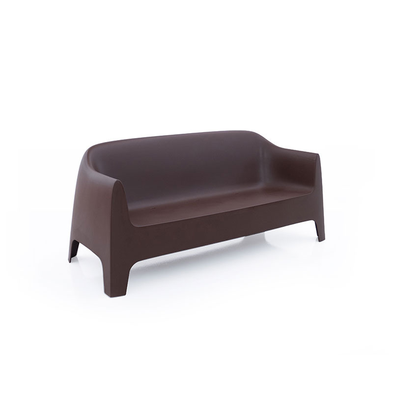 Sofa Solid en polypropylène au design contemporain par Stefano Giovannoni x Vondom