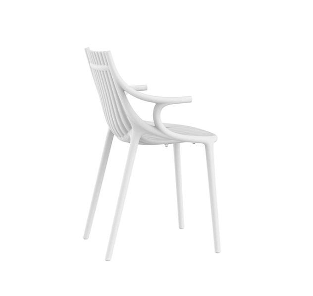 Chaise avec accoudoirs Ibiza en polypropylène au design contemporain par Eugeni Quitllet x Vondom Chaise avec accoudoirs Ibiza en polypropylène au design contemporain par Eugeni Quitllet x Vondom
