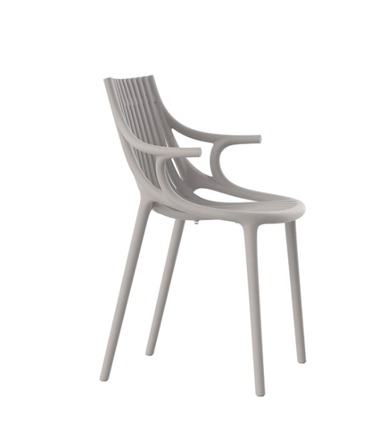 Chaise avec accoudoirs Ibiza en polypropylène au design contemporain par Eugeni Quitllet x Vondom