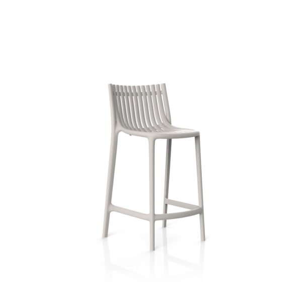 Tabouret longue Ibiza en polypropylène au design contemporain par Eugeni Quitllet x Vondom