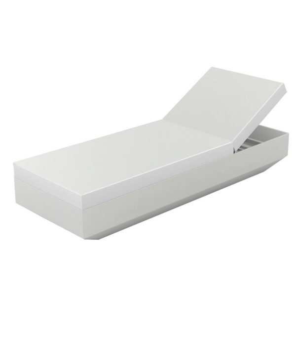 Chaise longue Vela en polyéthylène au design contemporain par Ramon Esteve x Vondom