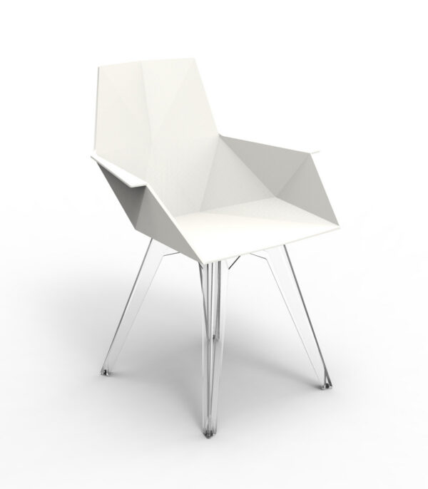 Fauteuil avec pieds transparents Faz en polyéthylène au design contemporain par Ramon Esteve x Vondom