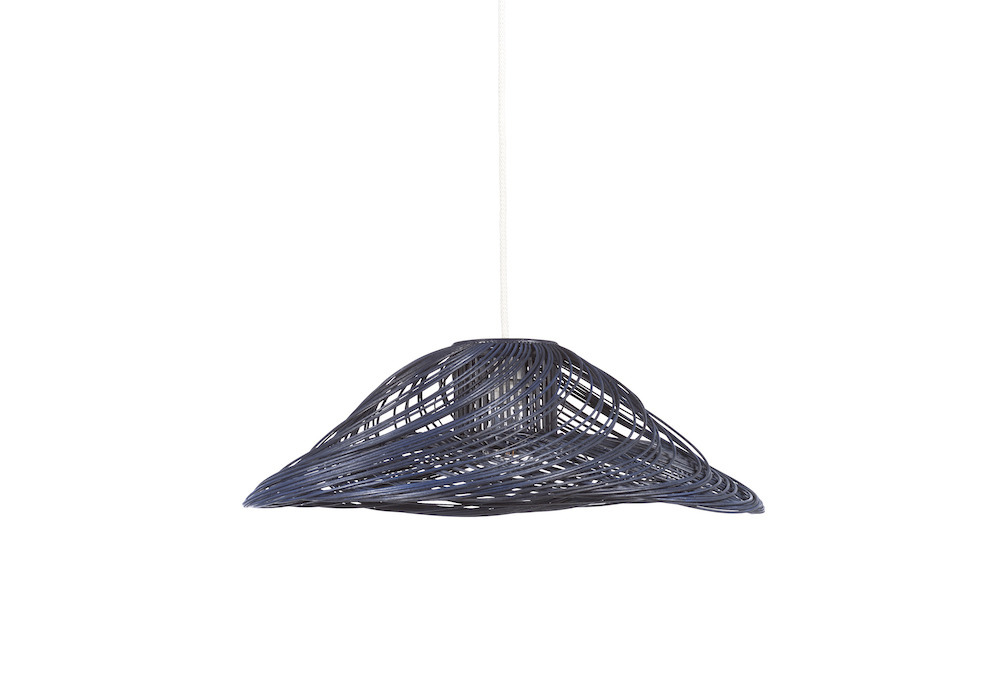 Suspension Satelise en rotin au design naturel par Elise Fouin x Forestier Suspension Satelise en rotin au design naturel par Elise Fouin x Forestier
