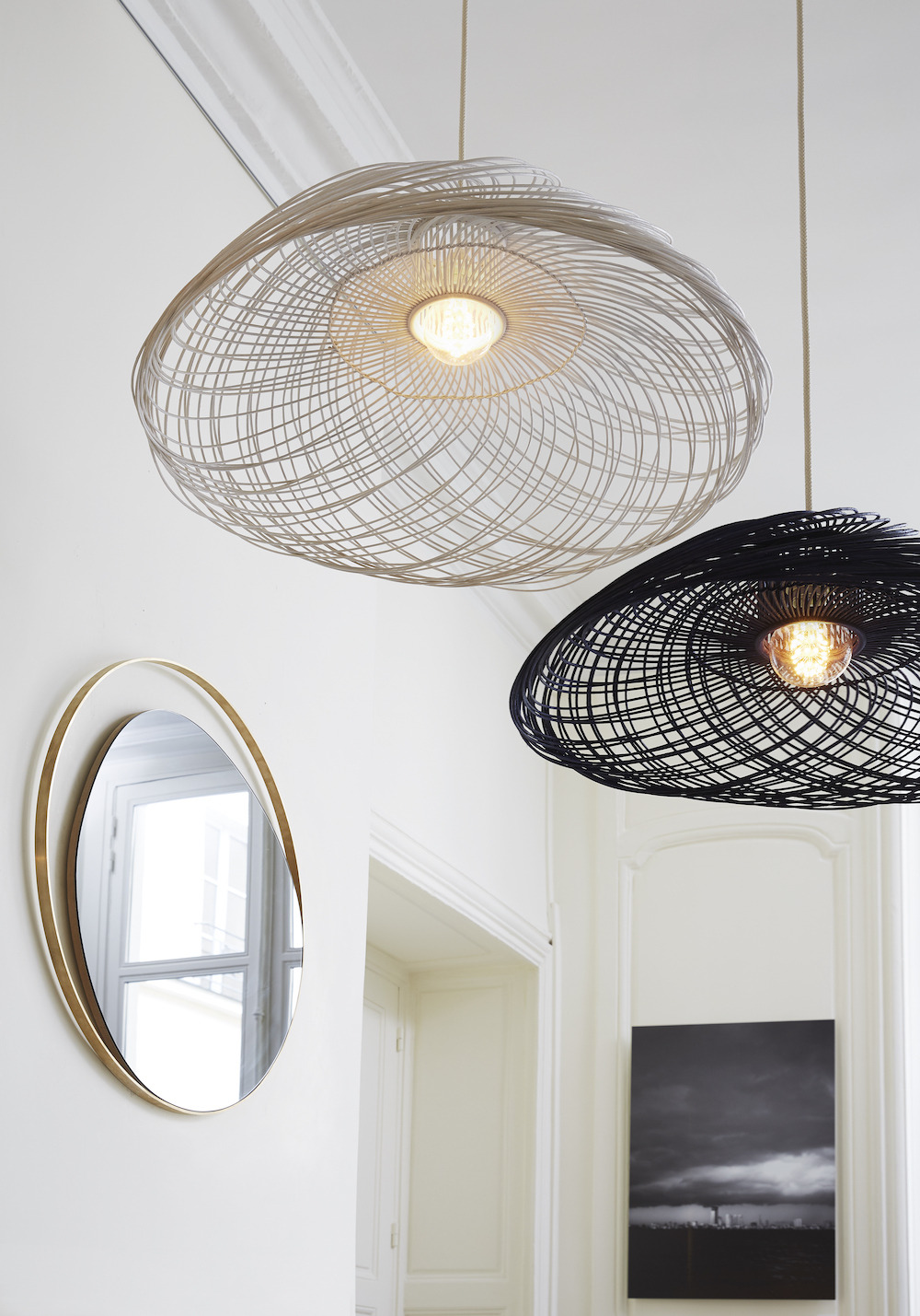 Suspension Satelise en rotin au design naturel par Elise Fouin x Forestier Suspension Satelise en rotin au design naturel par Elise Fouin x Forestier