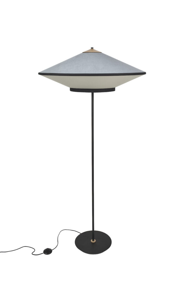 Lampadaire Cymbal en tissu au design chic par Jette Scheib x Forestier