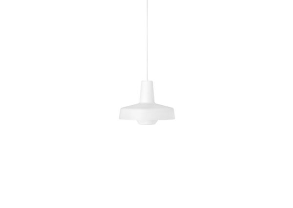 Suspension pendante Arigato en acier au design industriel par Grupa