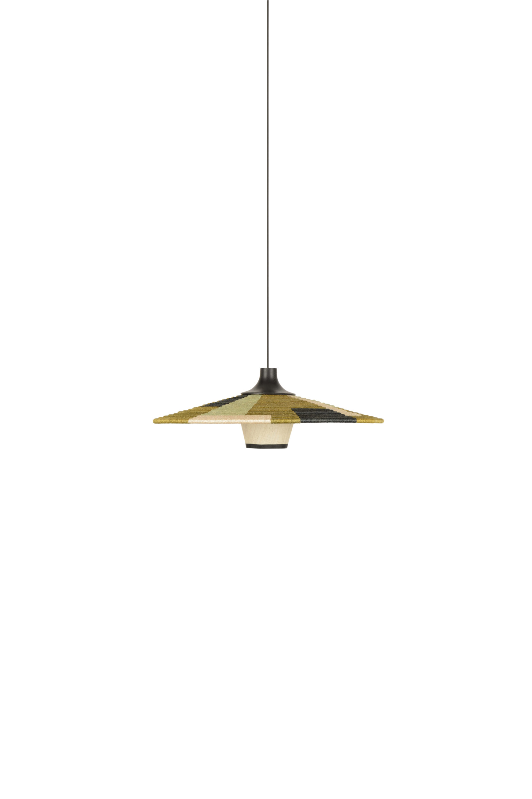 Suspension Parrot en fibre d’abaca au design naturel par Jette Scheib x Forestier Suspension Parrot en fibre d’abaca au design naturel par Jette Scheib x Forestier