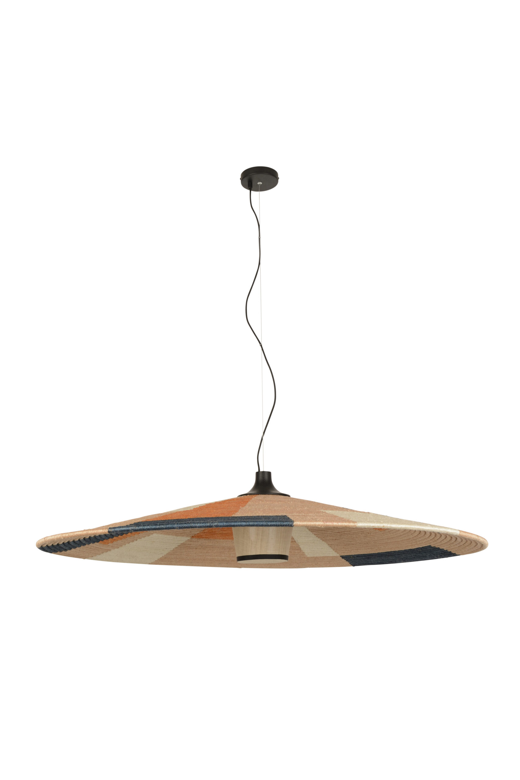 Suspension Parrot en fibre d’abaca au design naturel par Jette Scheib x Forestier Suspension Parrot en fibre d’abaca au design naturel par Jette Scheib x Forestier