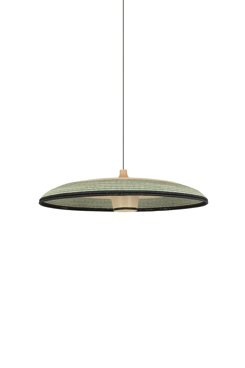 Suspension Grass en fibre d’abaca au design naturel par Jette Scheib x Forestier Suspension Grass en fibre d’abaca au design naturel par Jette Scheib x Forestier