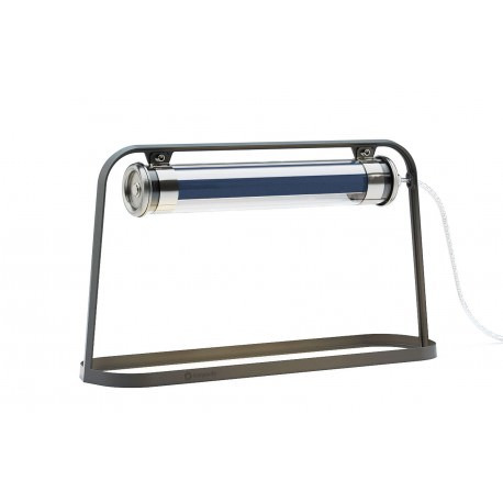 Lampe à poser Astrup en aluminium au design industriel par Sammode Lampe à poser Astrup en aluminium au design industriel par Sammode