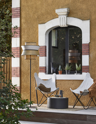Lampadaire extérieur Singapour 2 en cannage & tissus Sunbrella par Market Set Lampadaire extérieur Singapour 2 en cannage & tissus Sunbrella par Market Set