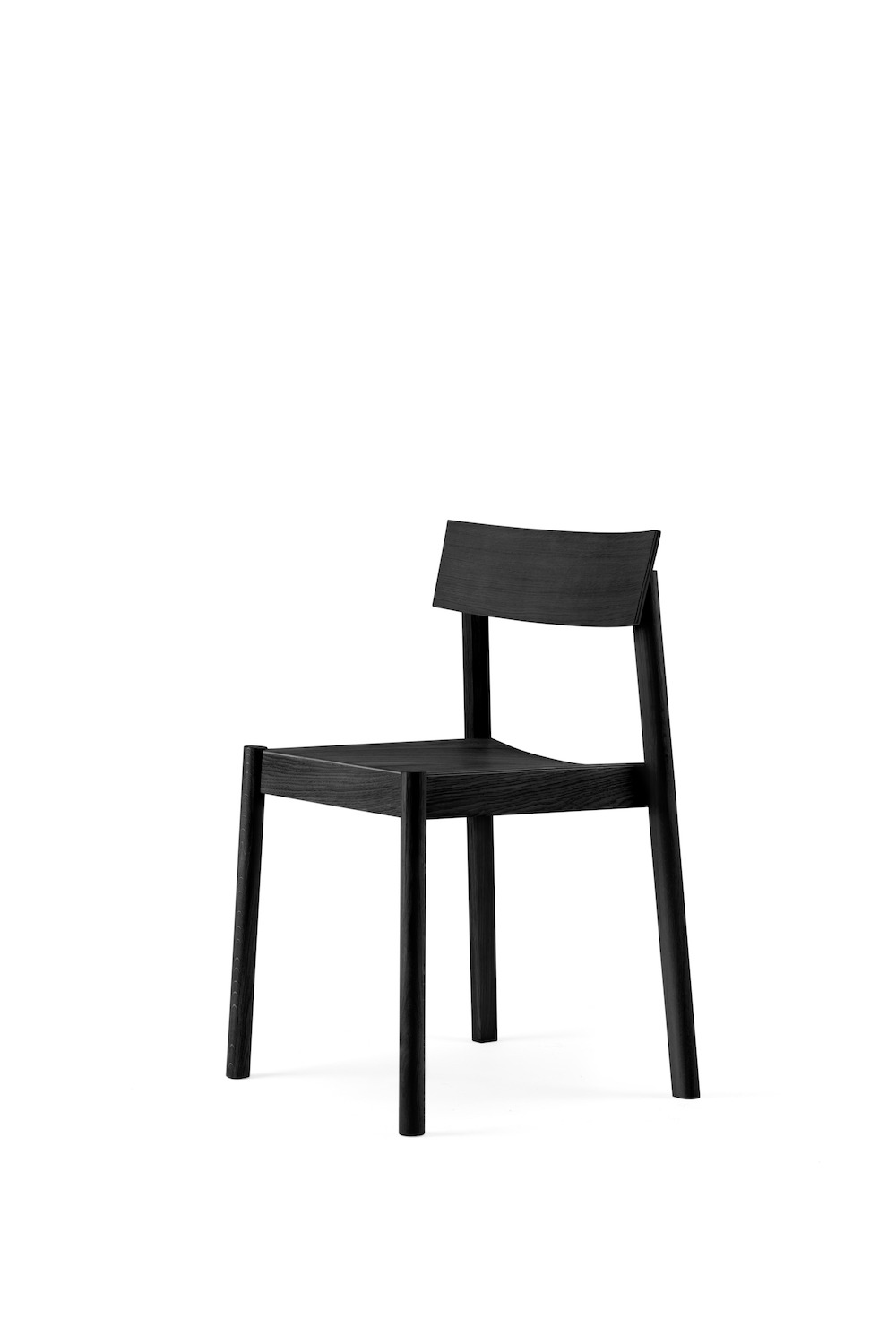 Chaise Citizen avec dossier carré en chêne massif par etc.etc. au design scandinave Chaise Citizen avec dossier carré en chêne massif par etc.etc. au design scandinave