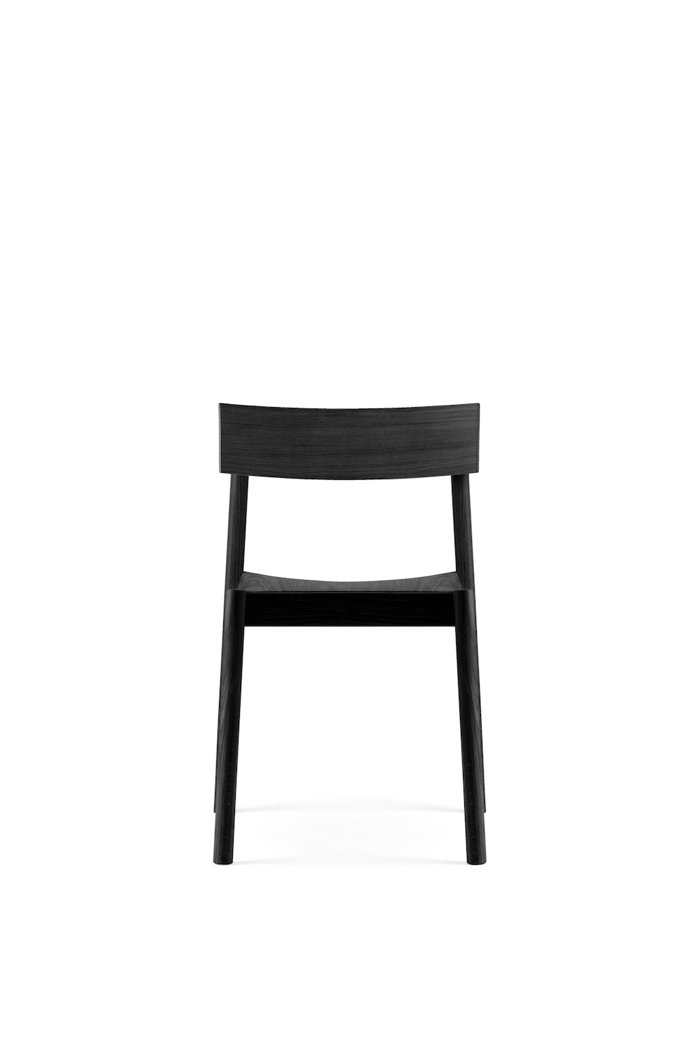 Chaise Citizen avec dossier carré en chêne massif par etc.etc. au design scandinave Chaise Citizen avec dossier carré en chêne massif par etc.etc. au design scandinave