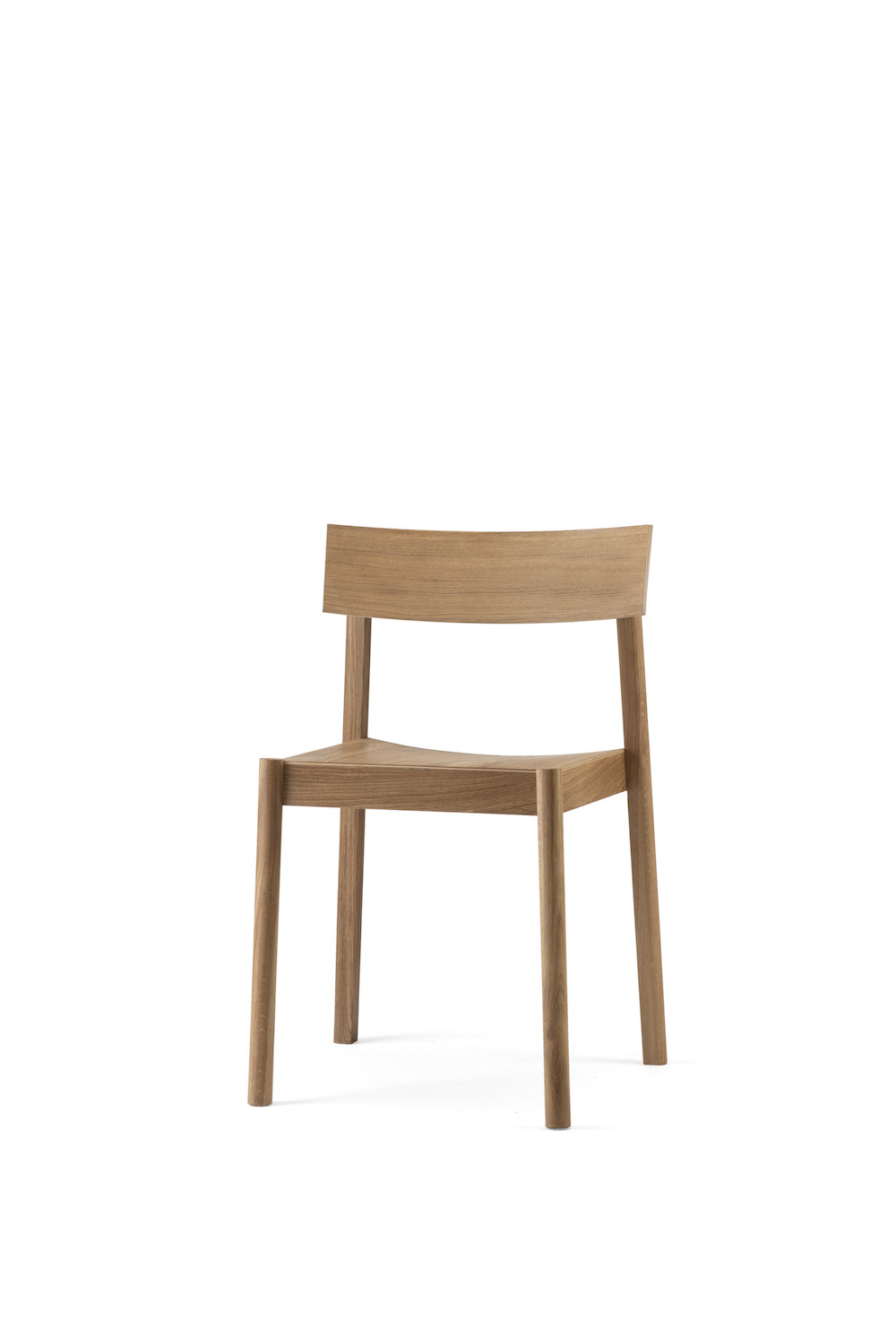 Chaise Citizen avec dossier carré en chêne massif par etc.etc. au design scandinave Chaise Citizen avec dossier carré en chêne massif par etc.etc. au design scandinave