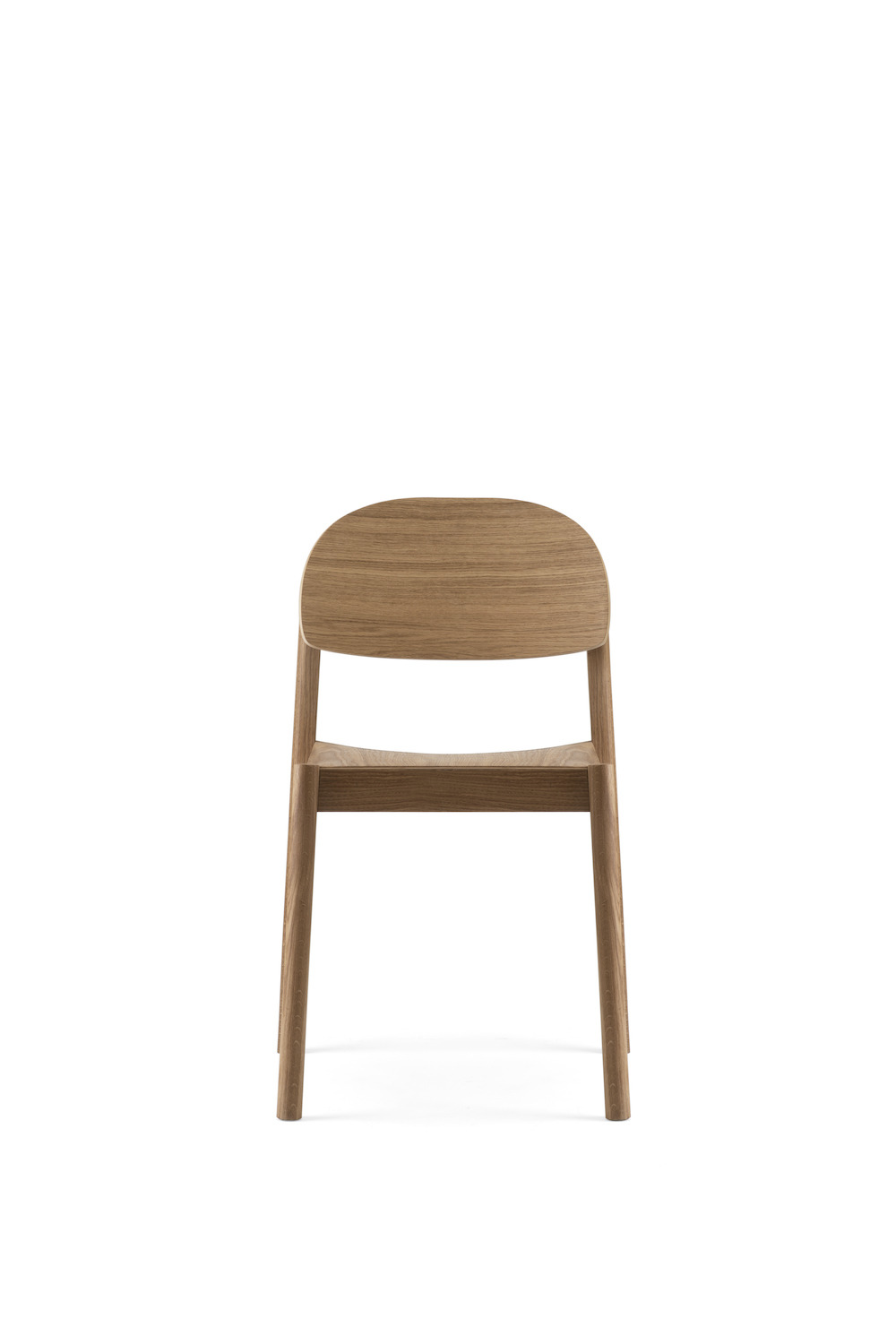 Chaise Citizen avec dossier oval en chêne massif par etc.etc. au design scandinave