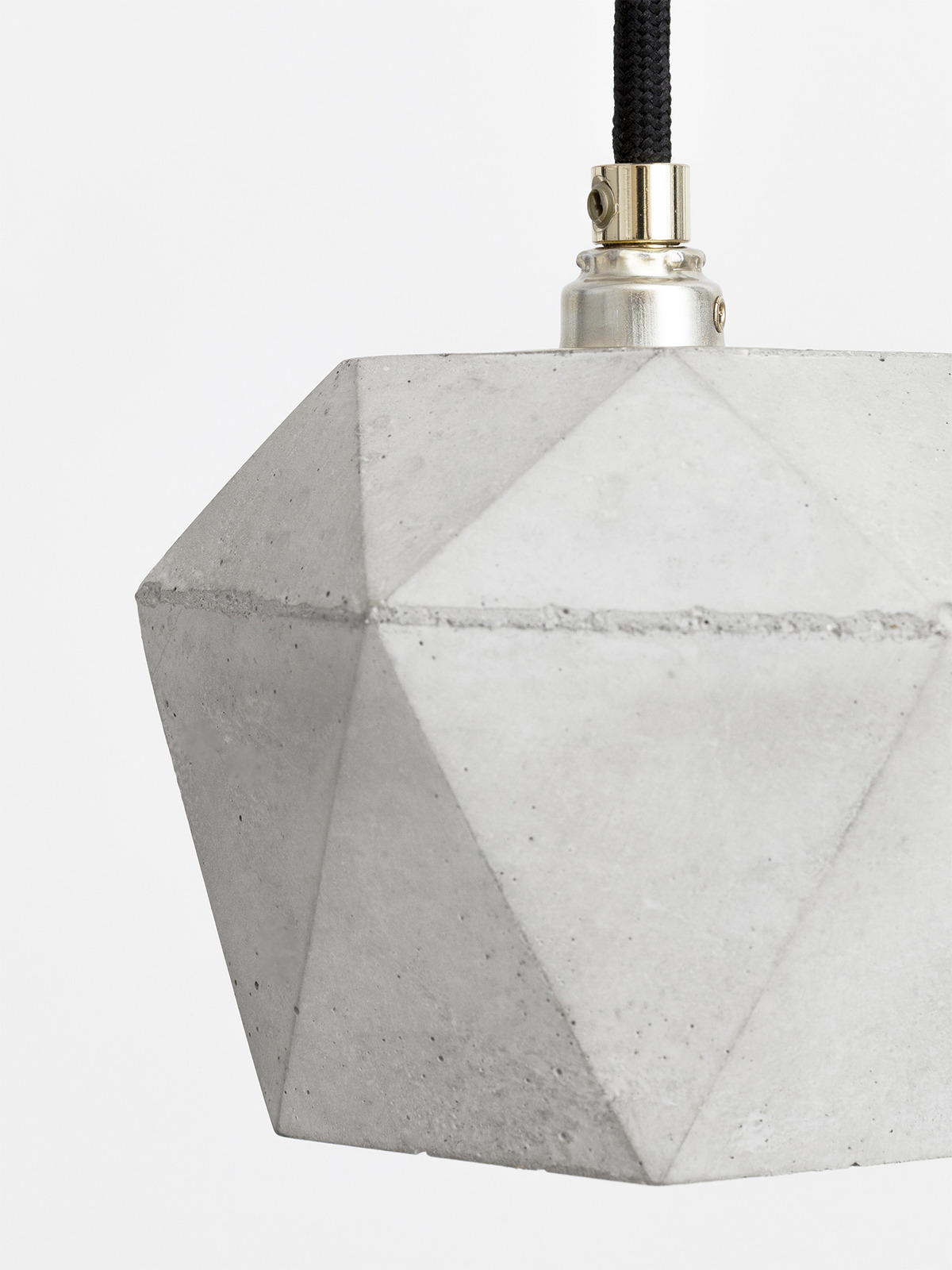 Lampe à poser Design T2 Triangle en béton par Stefan Gant x Gant light Lampe à poser Design T2 Triangle en béton par Stefan Gant x Gant light