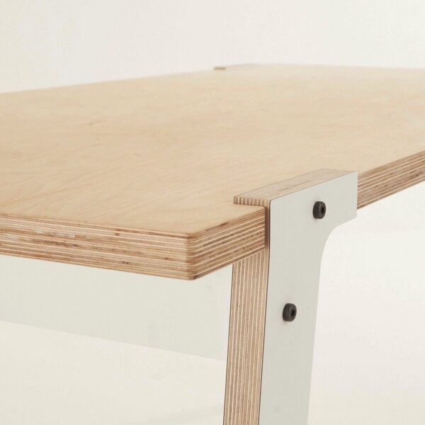Table Switch S en bois au design contemporain