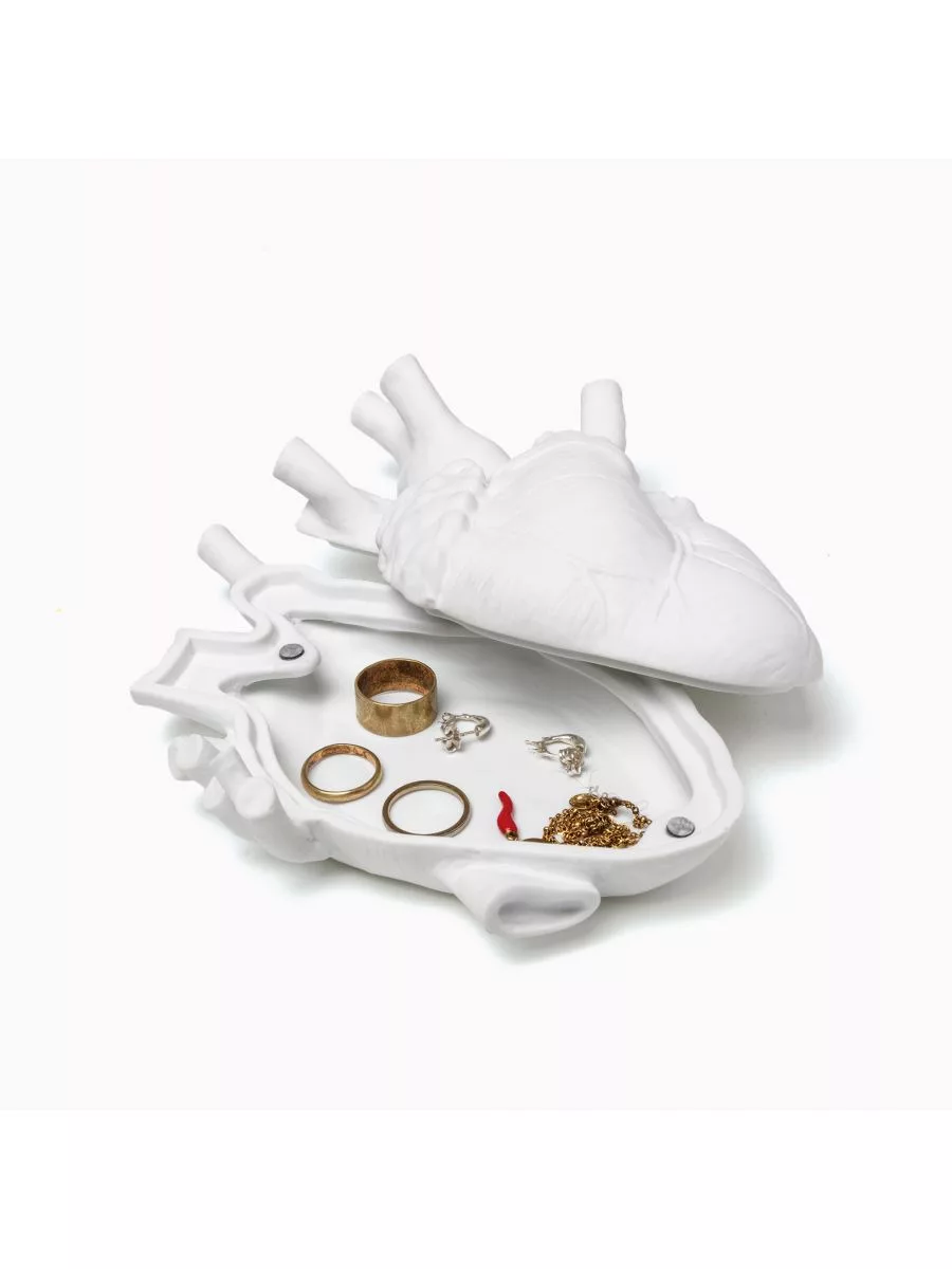 Boîte design Love in a box en porcelaine en forme de coeur par Marcantonio X Seletti