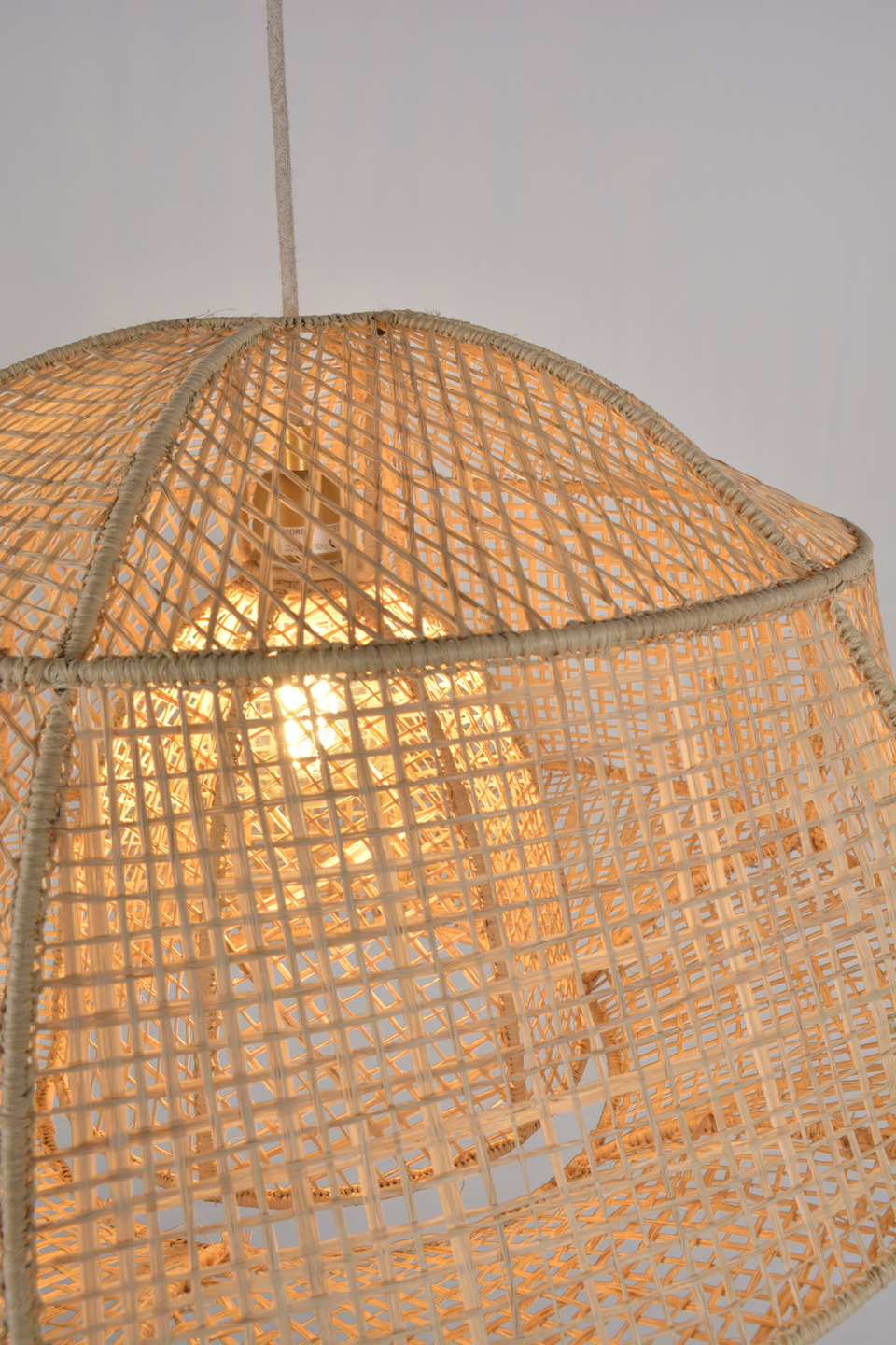 Suspension Odysee en raphia naturel par Market Set Suspension Odysee en raphia naturel par Market Set