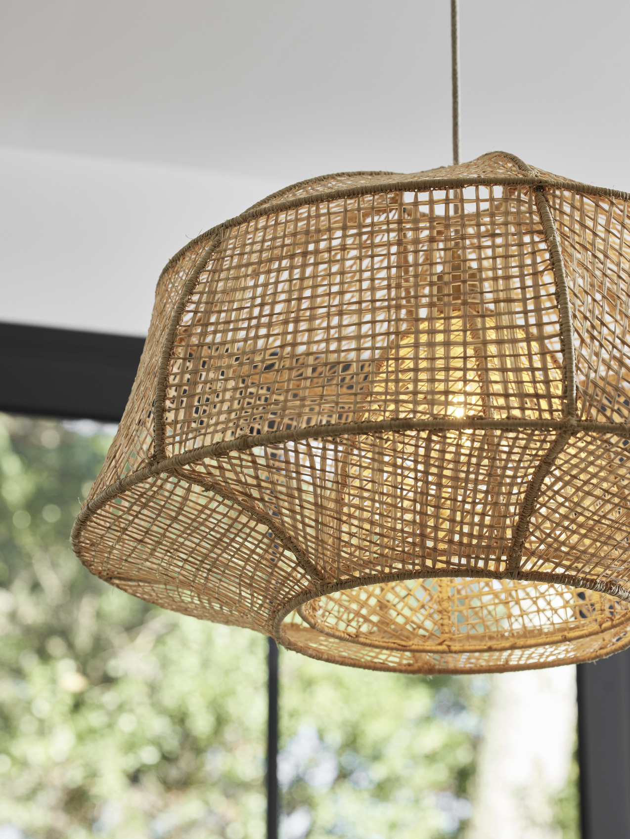 Suspension Odysee en raphia naturel par Market Set Suspension Odysee en raphia naturel par Market Set