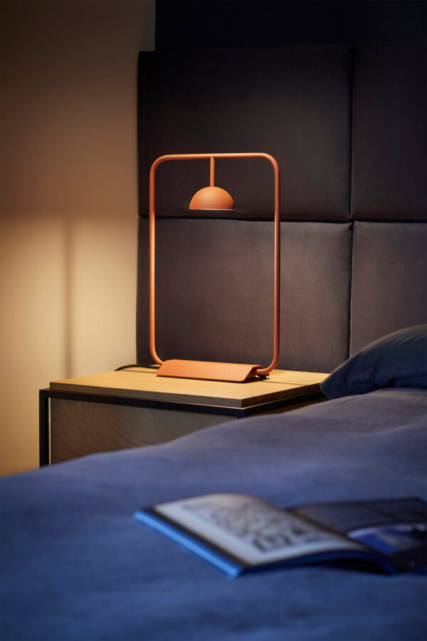 Lampe à poser Cupolina LED par Boti de Dominicis Studio x Estiluz