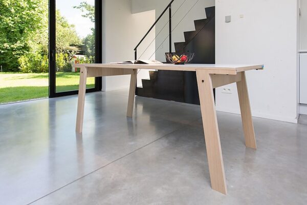 Table Flat M (1m80) en bois au design contemporain