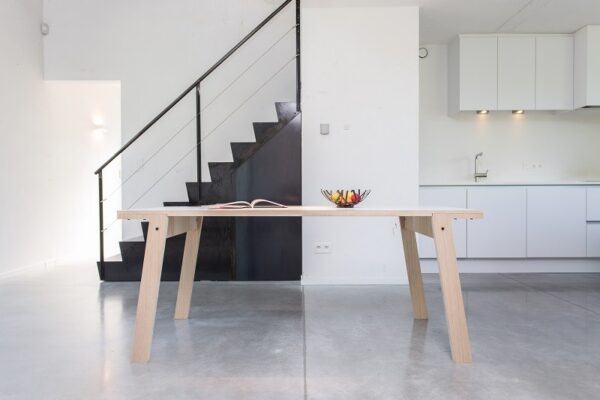 Table Flat L (2m) en bois au design contemporain