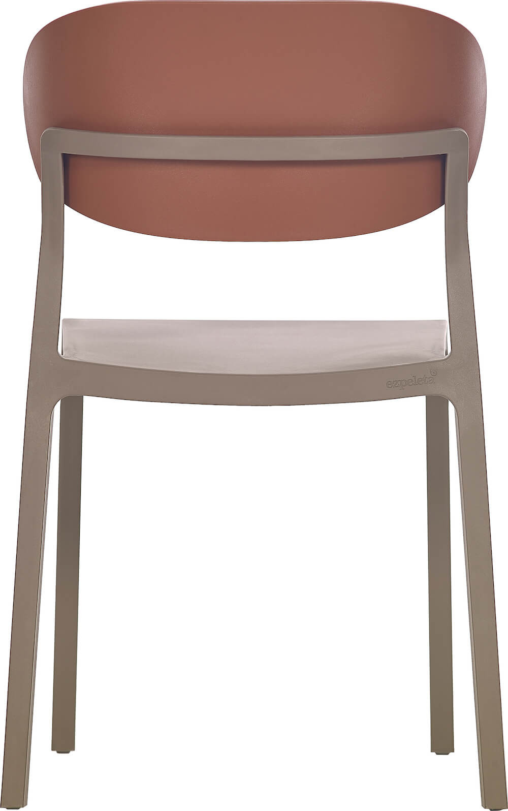 Chaise Bake en polypropylène au design contemporain par Ezpeleta Chaise Bake en polypropylène au design contemporain par Ezpeleta