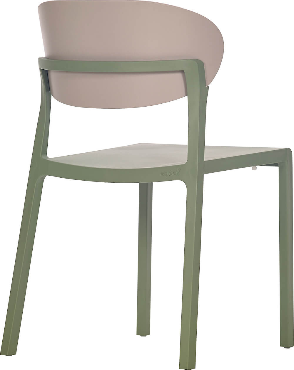 Chaise Bake en polypropylène au design contemporain par Ezpeleta Chaise Bake en polypropylène au design contemporain par Ezpeleta