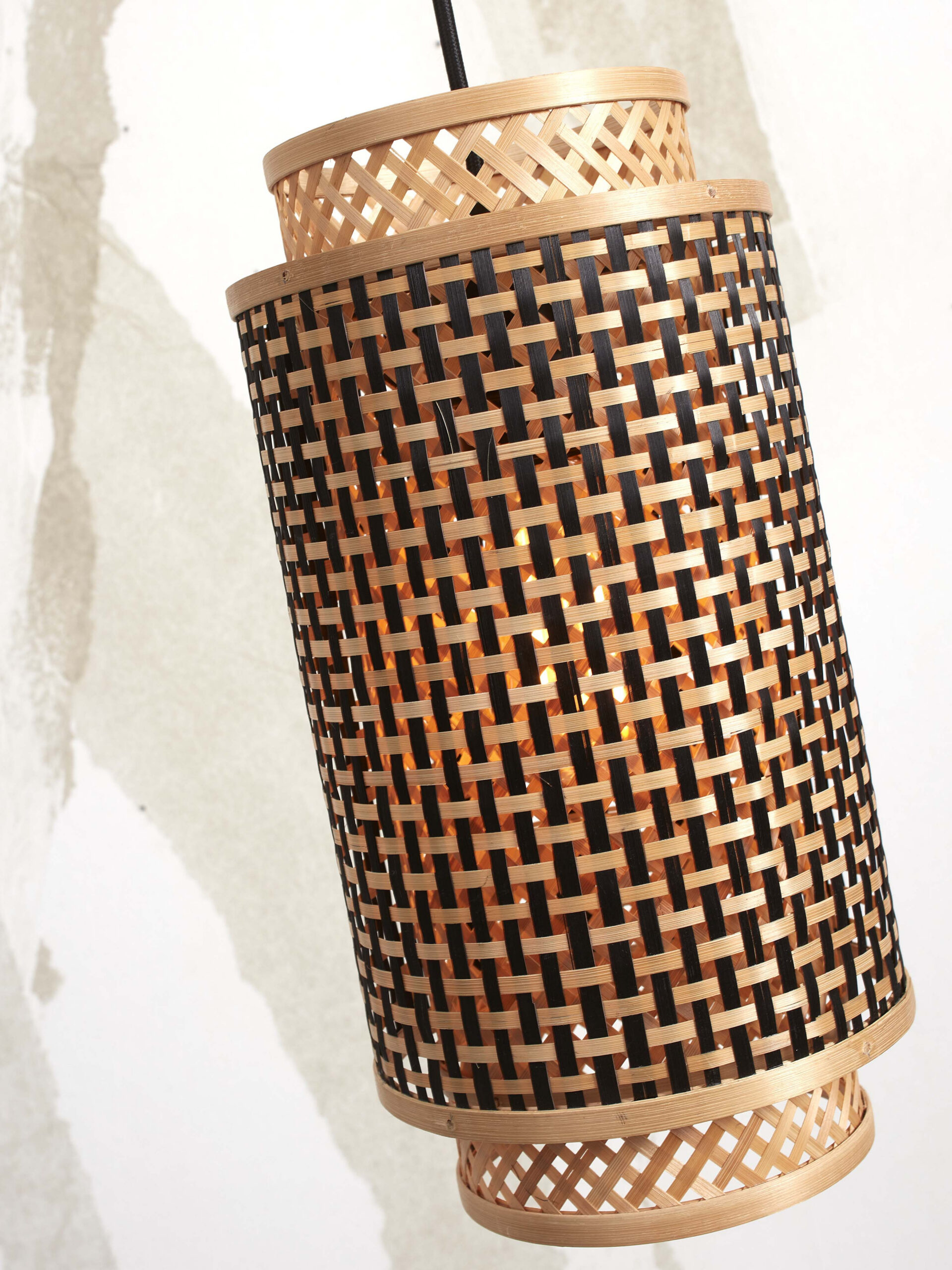 Suspension Bhutan avec abat-jour en Bambou naturel au design naturel par Good & Mojo Suspension Bhutan avec abat-jour en Bambou naturel au design naturel par Good & Mojo