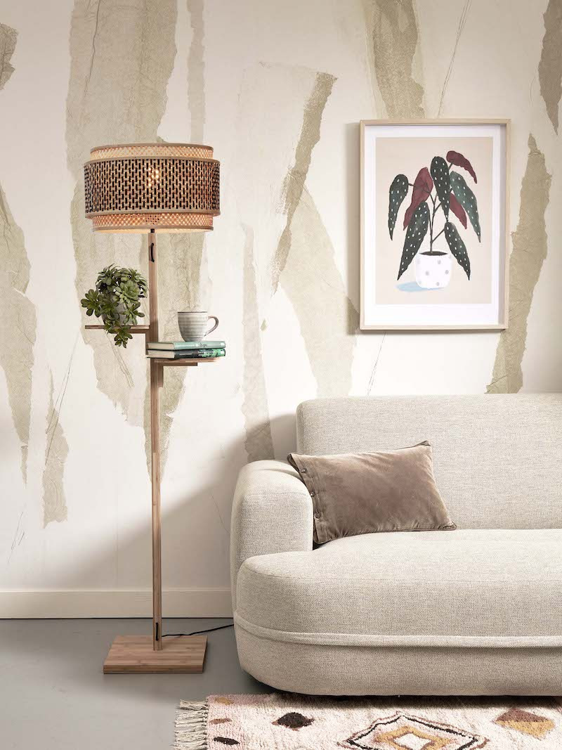 Lampadaire Bhutan avec tablettes et abat-jour en Bambou naturel au design naturel par Good & Mojo Lampadaire Bhutan avec tablettes et abat-jour en Bambou naturel au design naturel par Good & Mojo