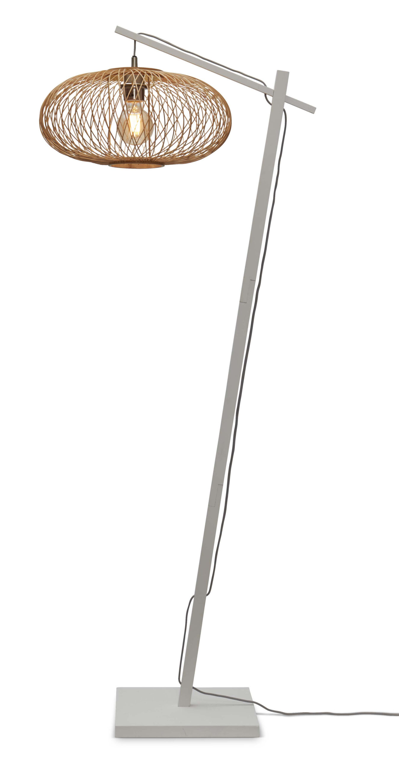 Lampadaire Cango en Bambou naturel au design naturel par Good & Mojo Lampadaire Cango en Bambou naturel au design naturel par Good & Mojo