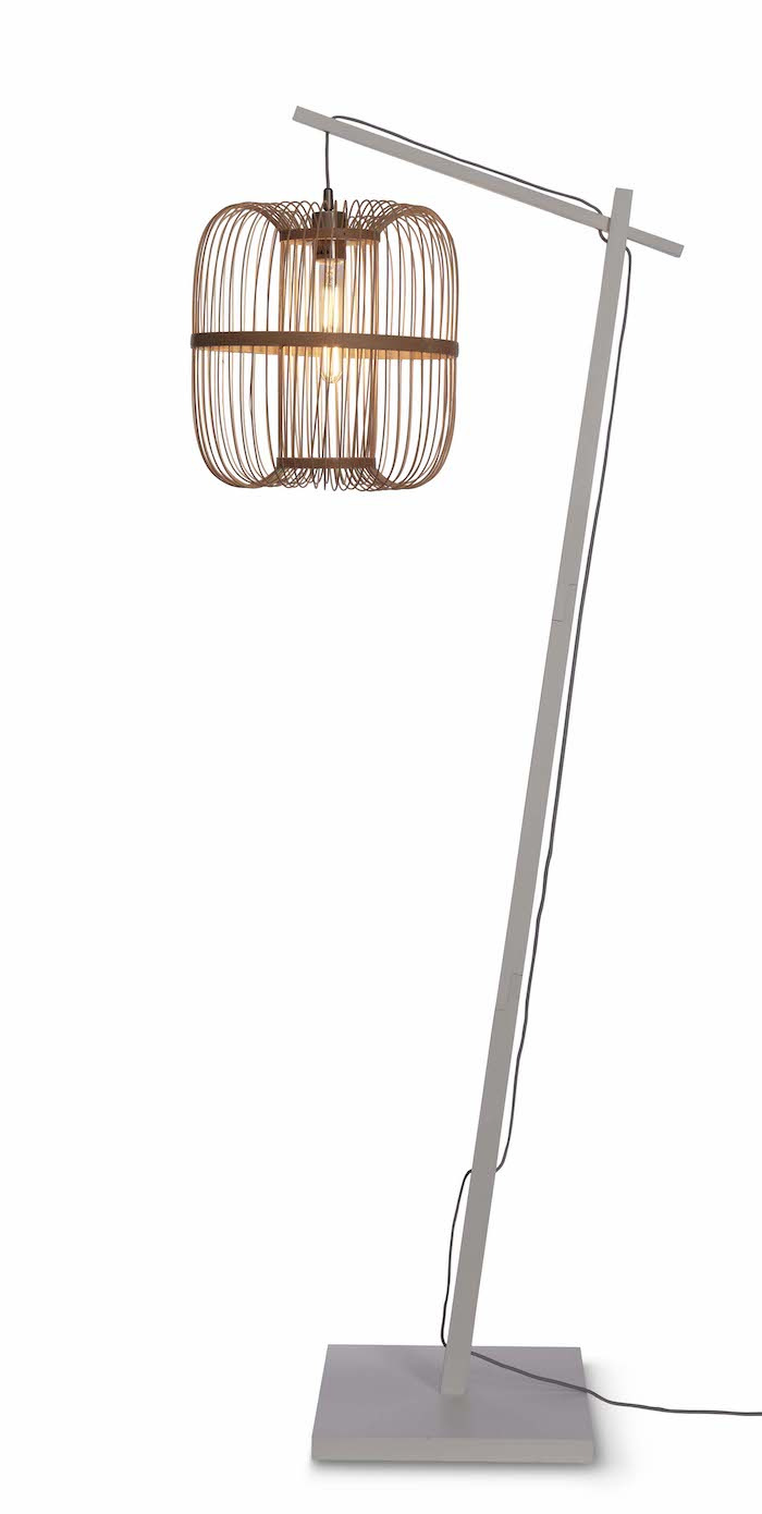 Lampadaire Hokkaido en bamboo au design naturel par Good & Mojo Lampadaire Hokkaido en bamboo au design naturel par Good & Mojo