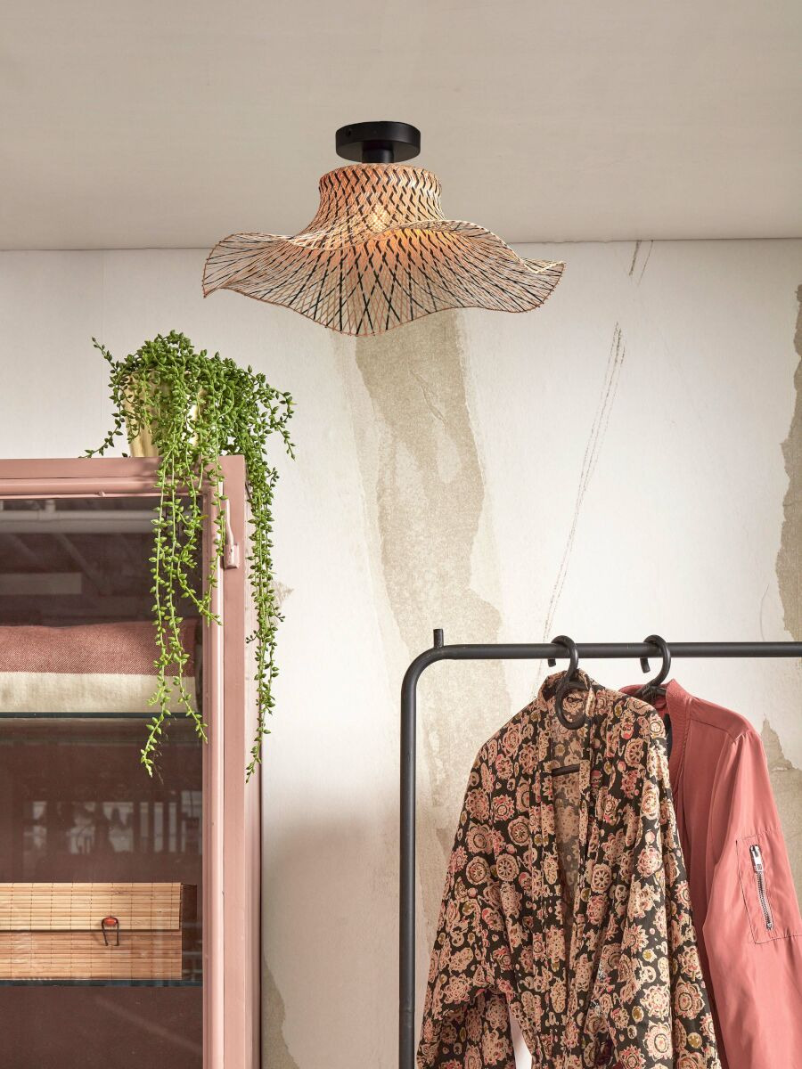 Plafonnier Ibiza en bamboo au design naturel par Good & Mojo Plafonnier Ibiza en bamboo au design naturel par Good & Mojo