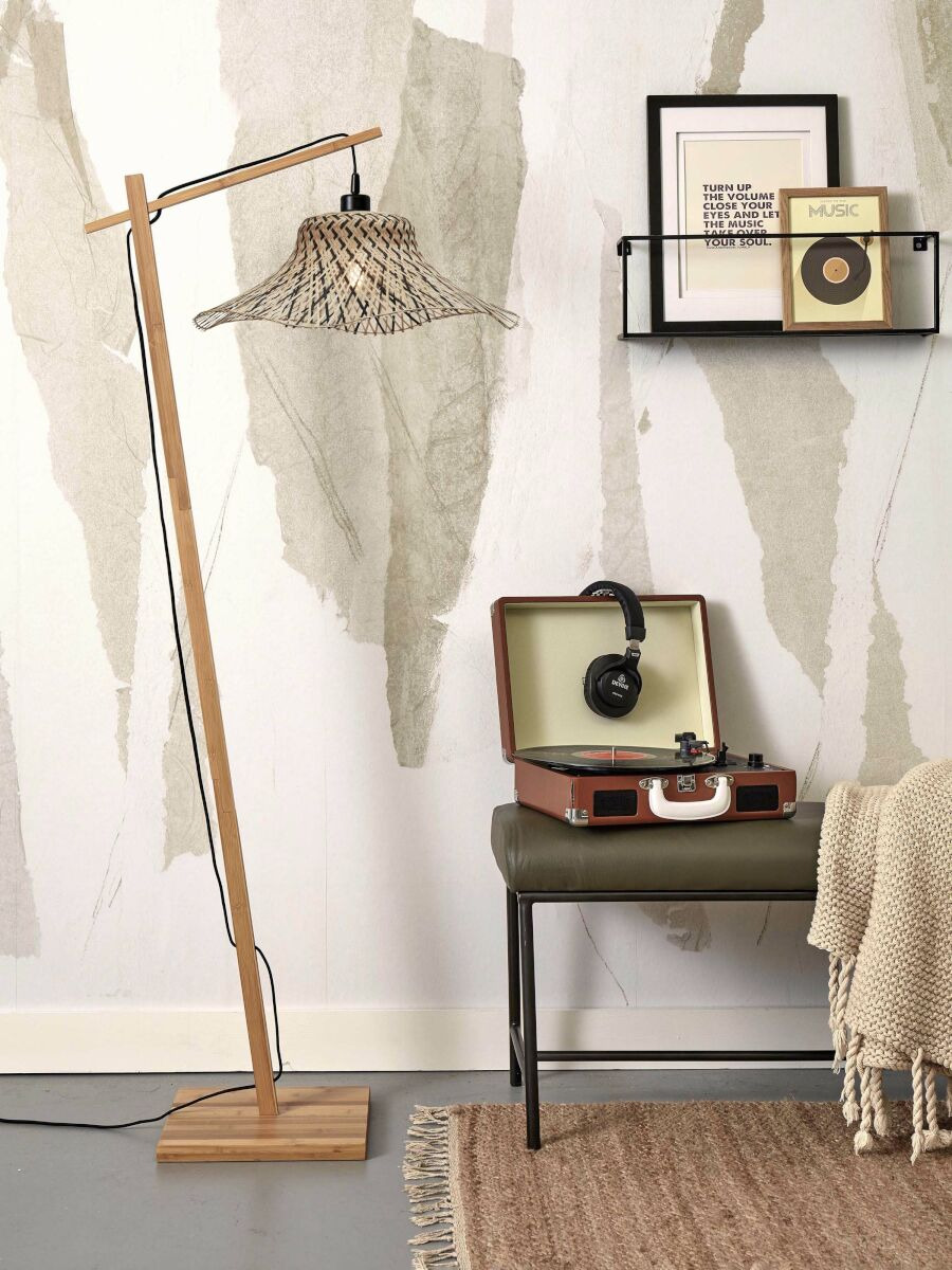 Lampadaire Ibiza avec abat-jour en Bambou naturel au design naturel par Good & Mojo Lampadaire Ibiza avec abat-jour en Bambou naturel au design naturel par Good & Mojo