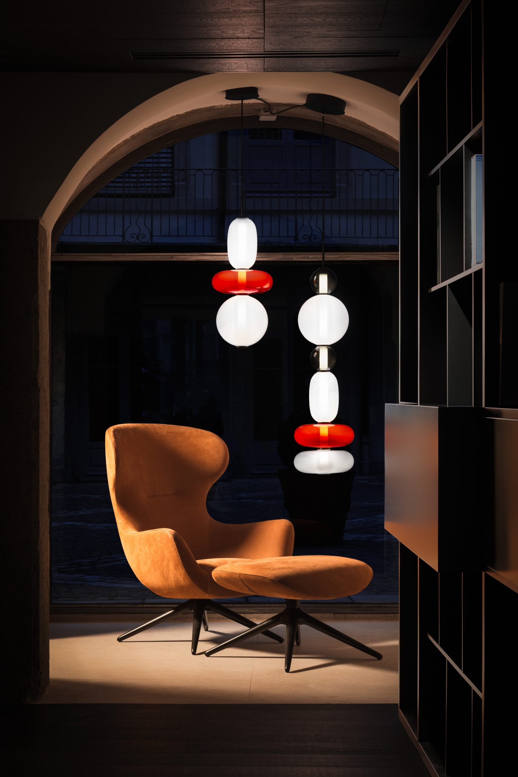 Suspension Pebbles L configuration 2 par Boris Klimek x Bomma
