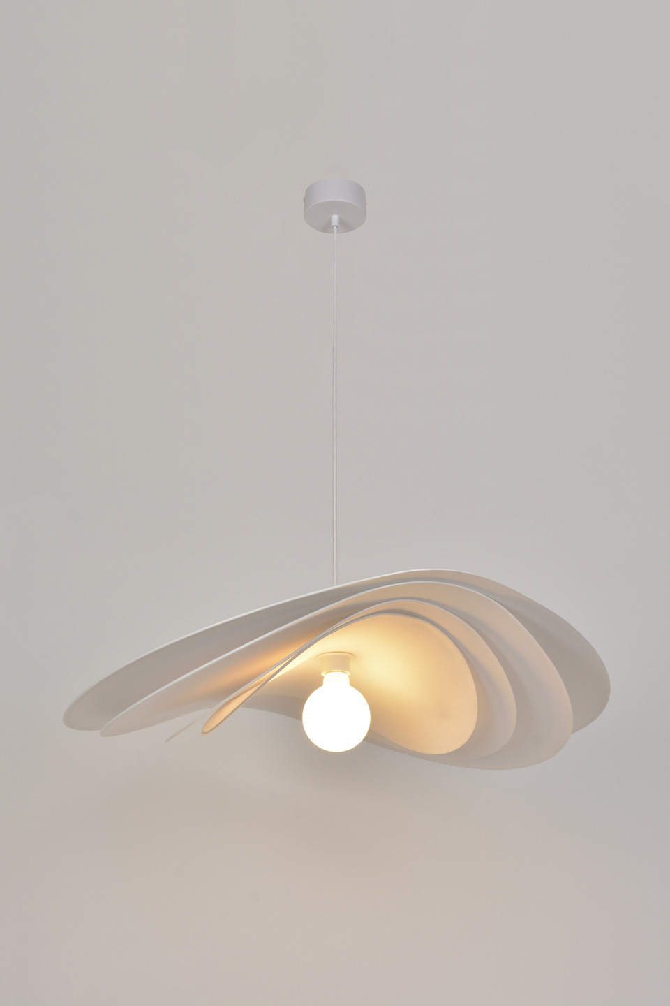 Suspension Selenitis en papier murano par Market Set