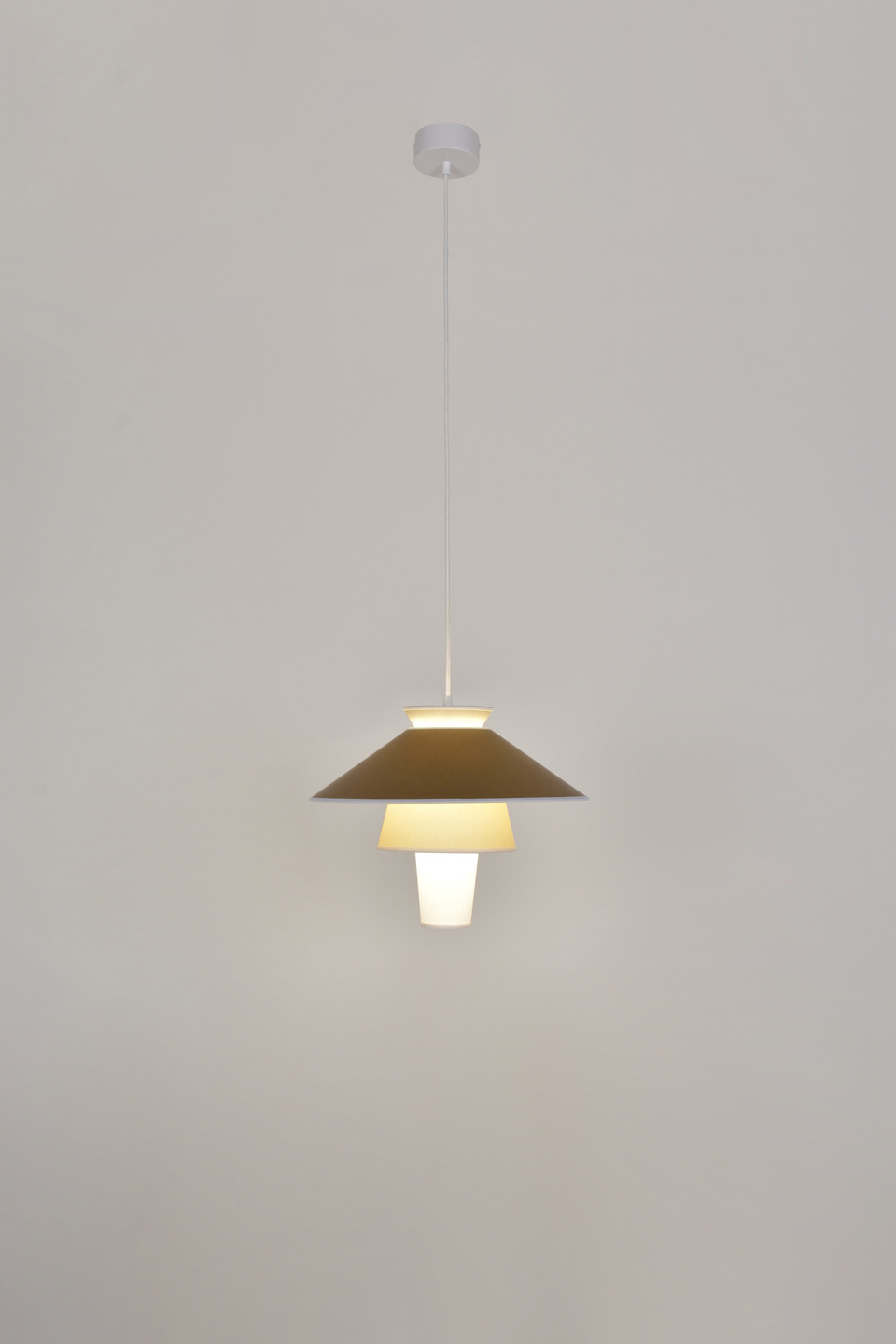 Suspension Ruche en papier murano par Christian Ghion x Market Set