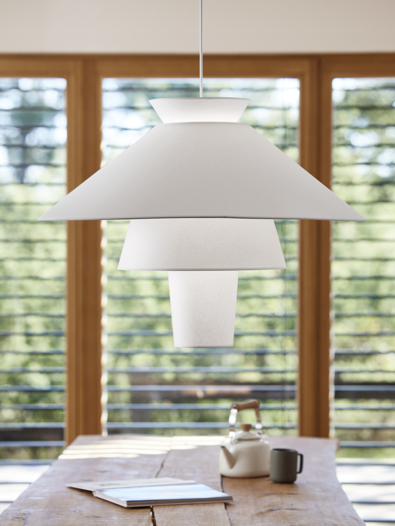 Suspension Ruche en papier murano par Christian Ghion x Market Set Suspension Ruche en papier murano par Christian Ghion x Market Set