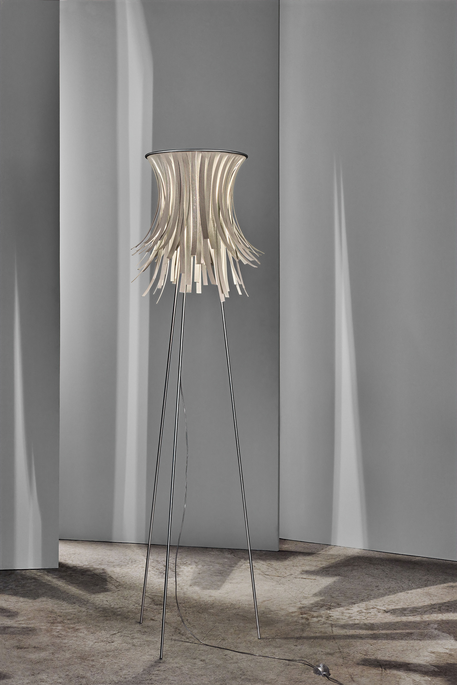 Lampadaire Bety Eco L par Arturo Álvarez x A emotional Light